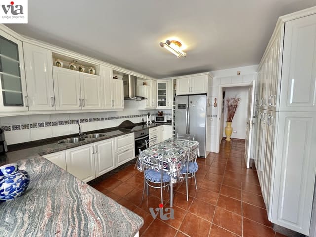 Chalet de 6 habitaciones en Tabaiba, El Rosario en venta con piscina garaje - 829.000 € (Ref: 9200222)