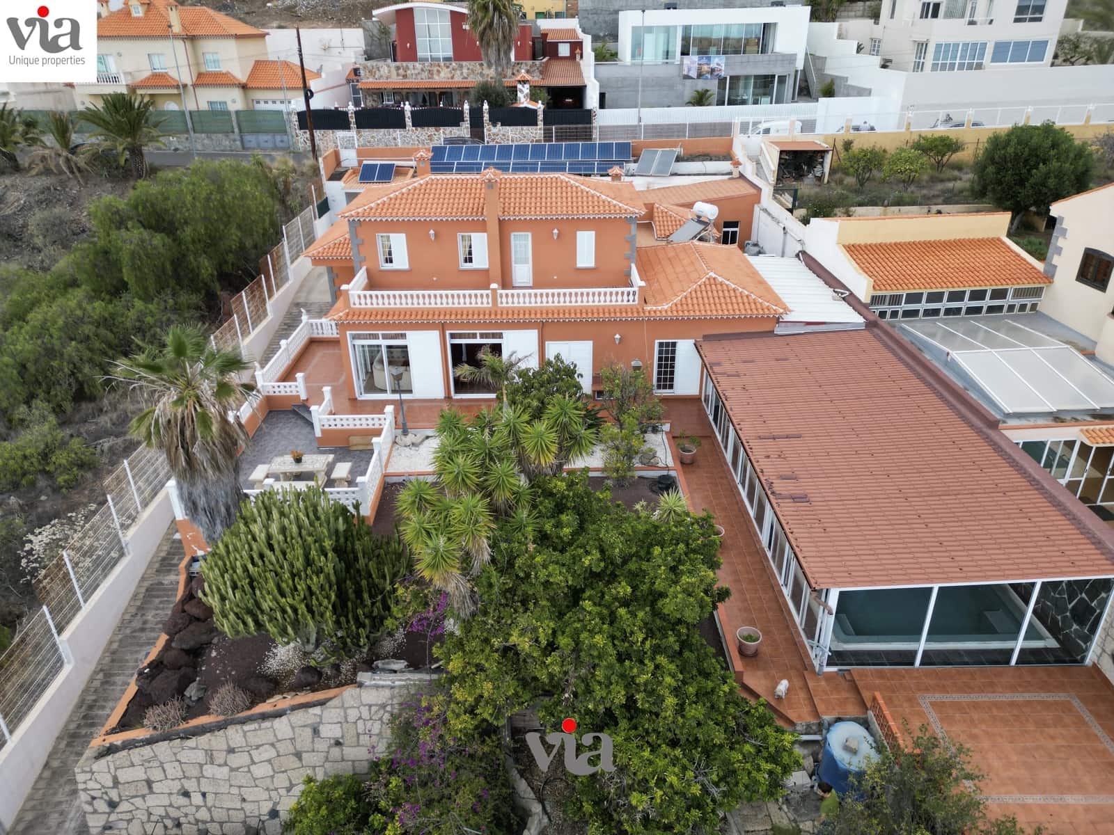 6 soveværelse Villa til salg i Tabaiba med swimmingpool garage - € 829.000 (Ref: 9200222)