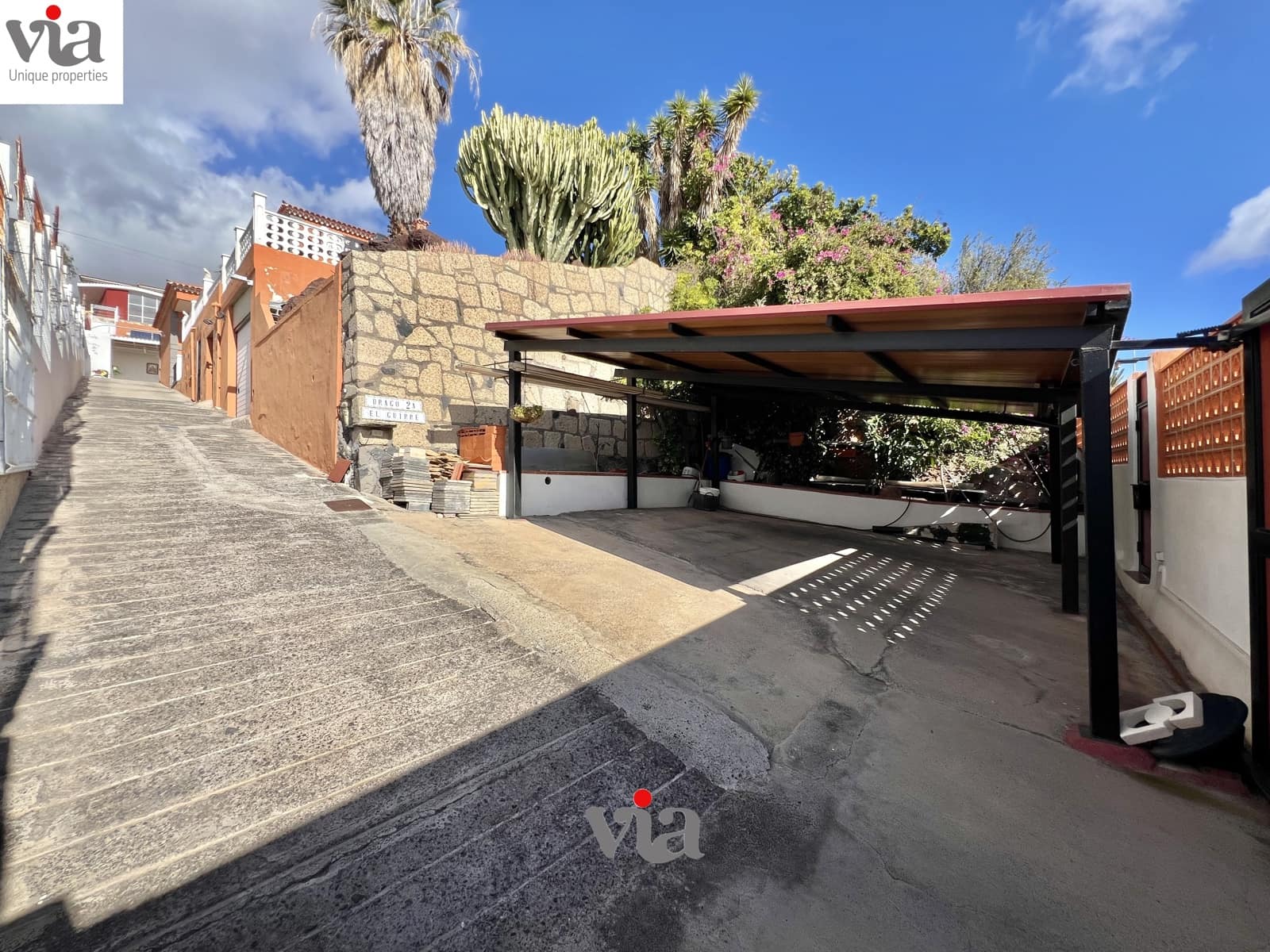 6 soveværelse Villa til salg i Tabaiba med swimmingpool garage - € 829.000 (Ref: 9200222)