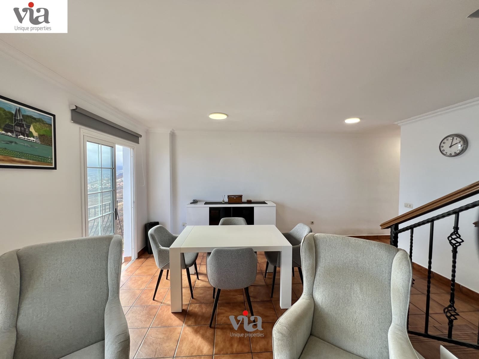 4 slaapkamer Rijtjeshuis te koop in El Rosario met garage - € 425.000 (Ref: 9376498)