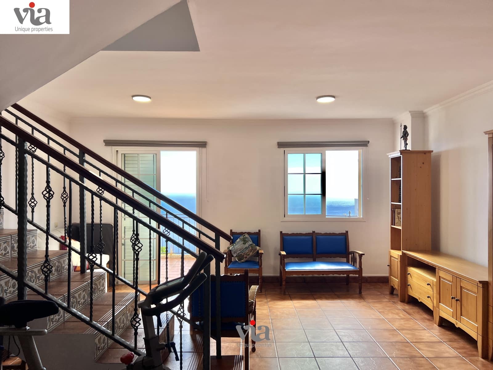 4 slaapkamer Rijtjeshuis te koop in El Rosario met garage - € 425.000 (Ref: 9376498)