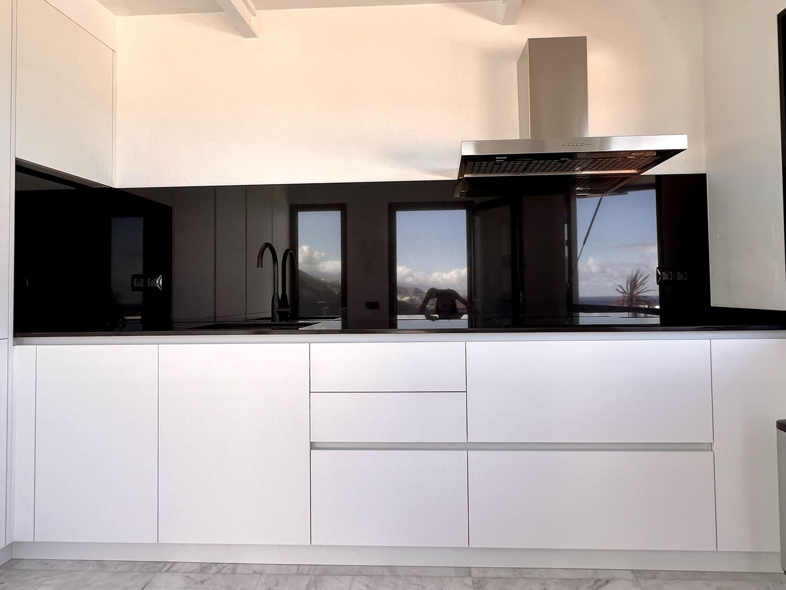 3 bedroom Terraced Villa for sale in Garachico with pool - € 650,000 (Ref: 9462902)