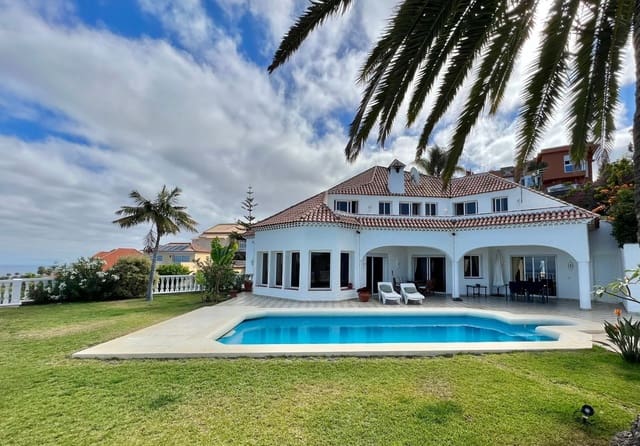 7 bedroom Villa for sale in Tacoronte with pool - € 1,300,000 (Ref: 9482374)