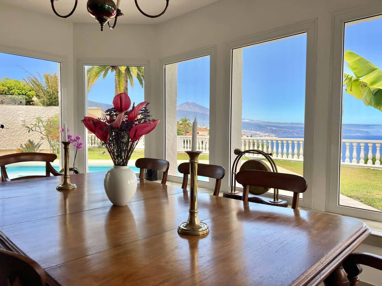 7 bedroom Villa for sale in Tacoronte with pool - € 1,300,000 (Ref: 9482374)