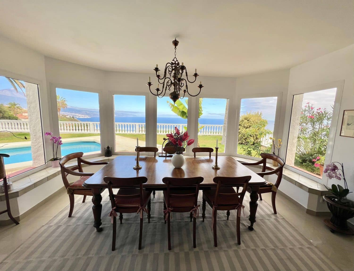 7 bedroom Villa for sale in Tacoronte with pool - € 1,300,000 (Ref: 9482374)