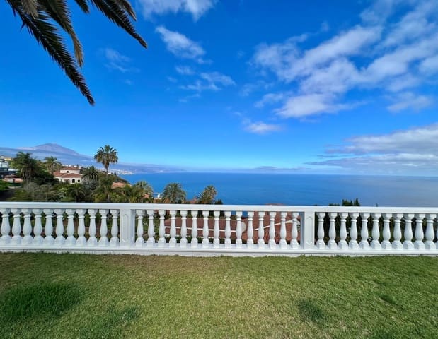 7 bedroom Villa for sale in Tacoronte with pool - € 1,300,000 (Ref: 9482374)