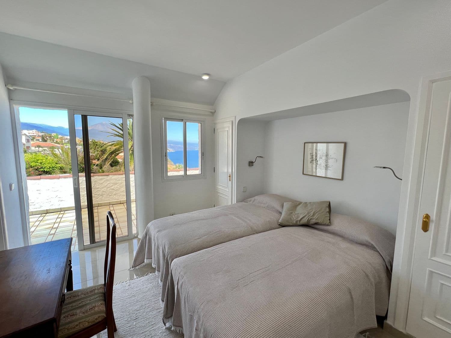 7 bedroom Villa for sale in Tacoronte with pool - € 1,300,000 (Ref: 9482374)