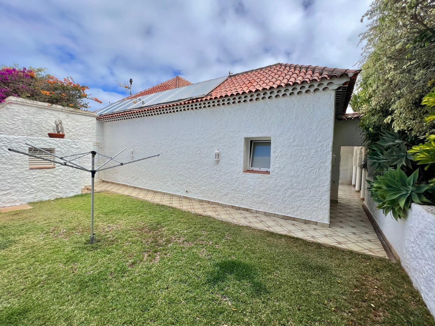 7 bedroom Villa for sale in Tacoronte with pool - € 1,300,000 (Ref: 9482374)