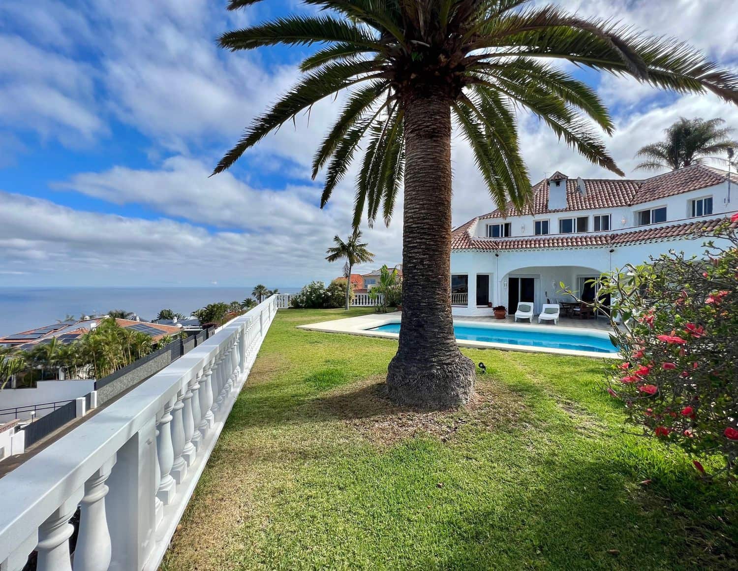 7 bedroom Villa for sale in Tacoronte with pool - € 1,300,000 (Ref: 9482374)