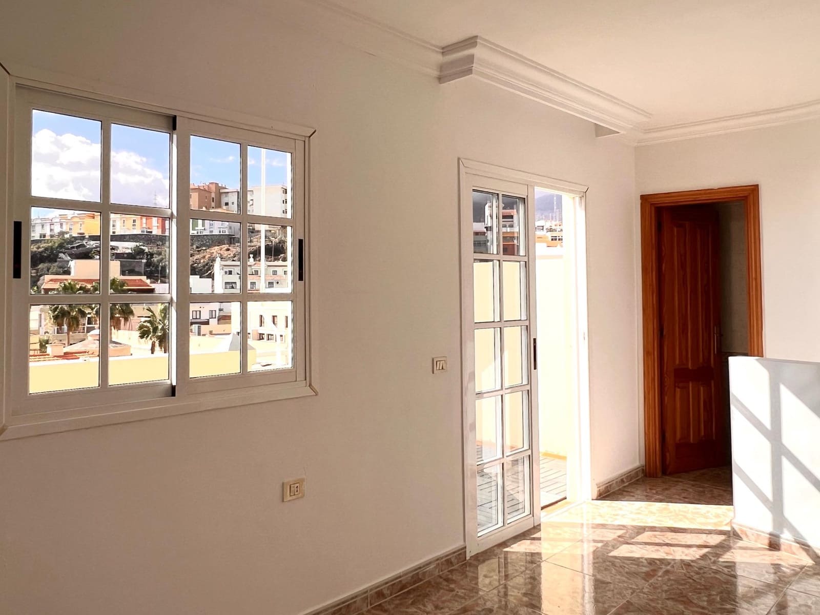 3 bedroom Flat for sale in Candelaria with garage - € 400,000 (Ref: 9482375)