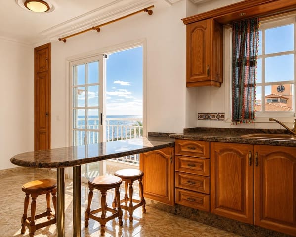 3 sypialnia Mieszkanie na sprzedaż w Candelaria z garażem - 380 000 € (Ref: 9482375)