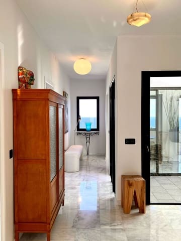 3 bedroom Villa for sale in Garachico with pool - € 650,000 (Ref: 9482377)