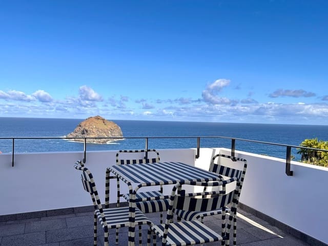 3 bedroom Villa for sale in Garachico with pool - € 650,000 (Ref: 9482377)