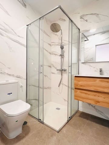 Piso de 3 habitaciones en La Salle, Santa Cruz de Tenerife en alquiler - 1.350 € (Ref: 9482378)