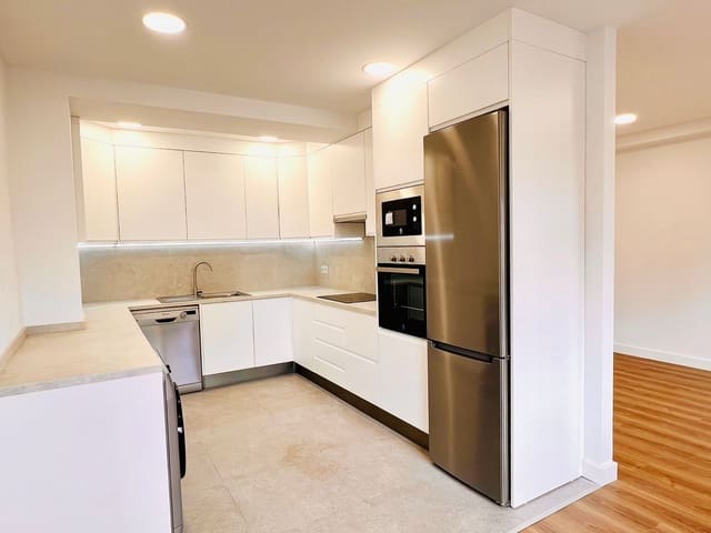 Piso de 3 habitaciones en La Salle, Santa Cruz de Tenerife en alquiler - 1.350 € (Ref: 9482378)