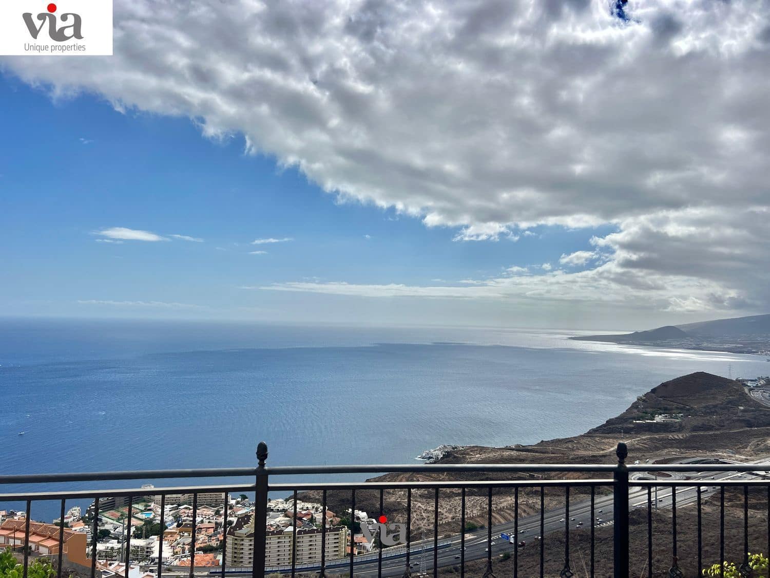 Chalet de 4 habitaciones en Tabaiba en venta - 425.000 € (Ref: 9482379)