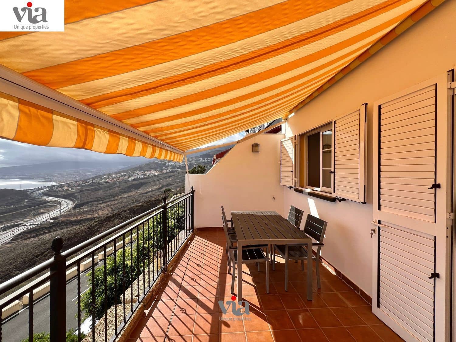 Chalet de 4 habitaciones en Tabaiba en venta - 425.000 € (Ref: 9482379)