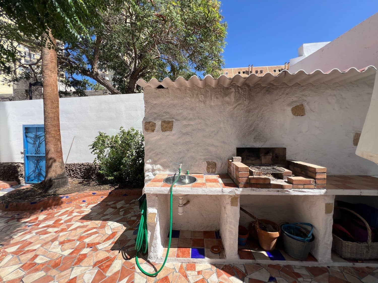 2 bedroom Villa for sale in Playa de las Americas with pool - € 525,000 (Ref: 9482380)