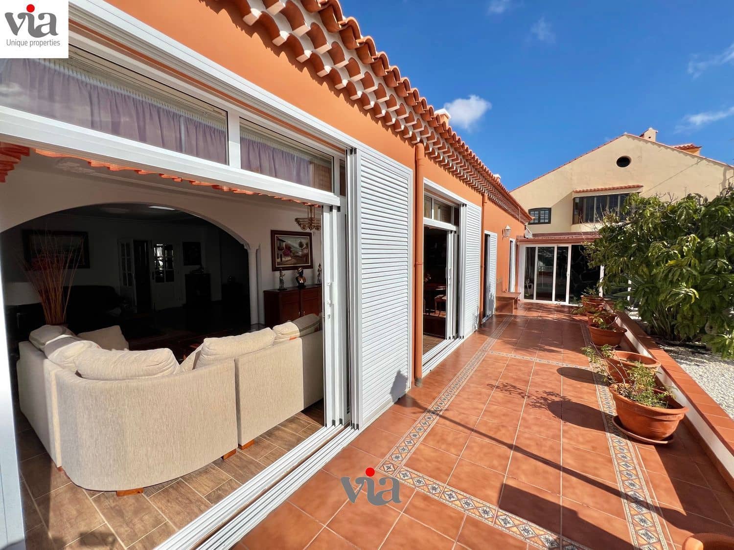 Chalet de 6 habitaciones en Tabaiba en venta con piscina - 829.000 € (Ref: 9482381)