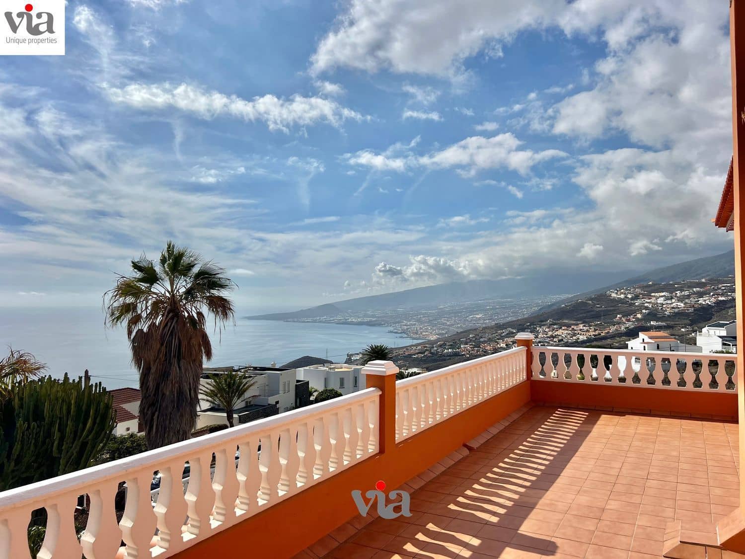 Chalet de 6 habitaciones en Tabaiba en venta con piscina - 829.000 € (Ref: 9482381)