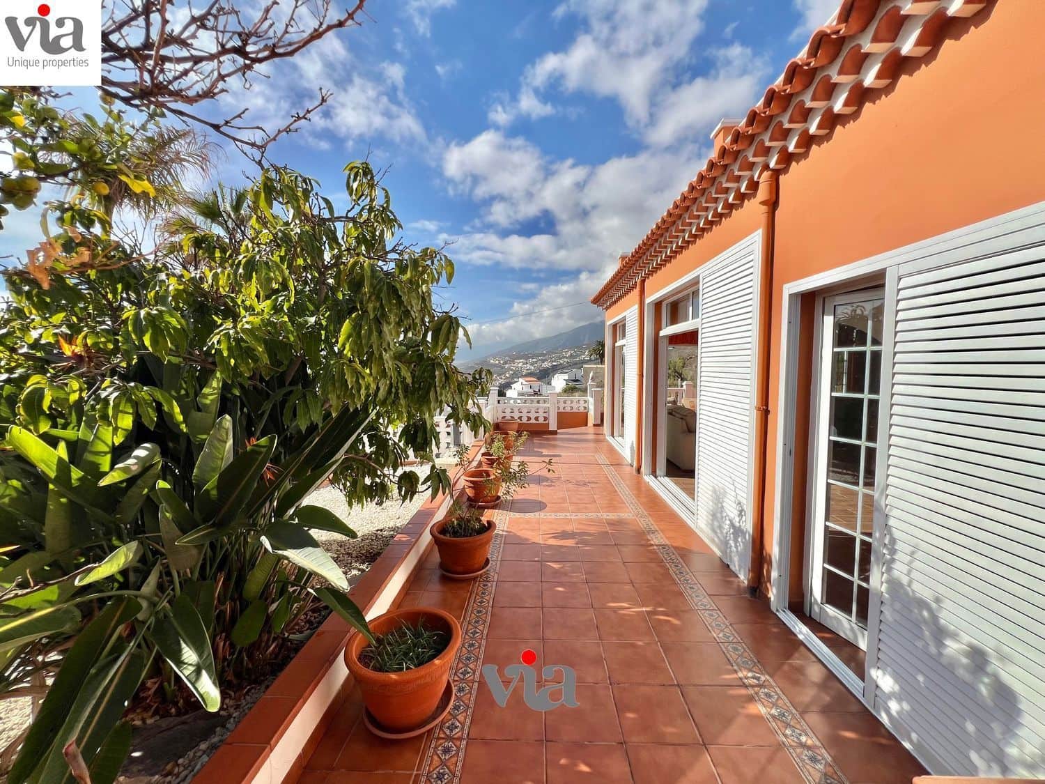 Chalet de 6 habitaciones en Tabaiba en venta con piscina - 829.000 € (Ref: 9482381)