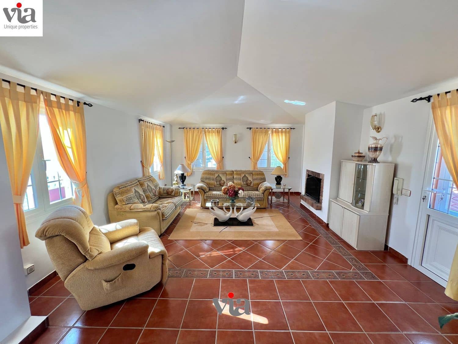 Chalet de 6 habitaciones en Tabaiba en venta con piscina - 829.000 € (Ref: 9482381)