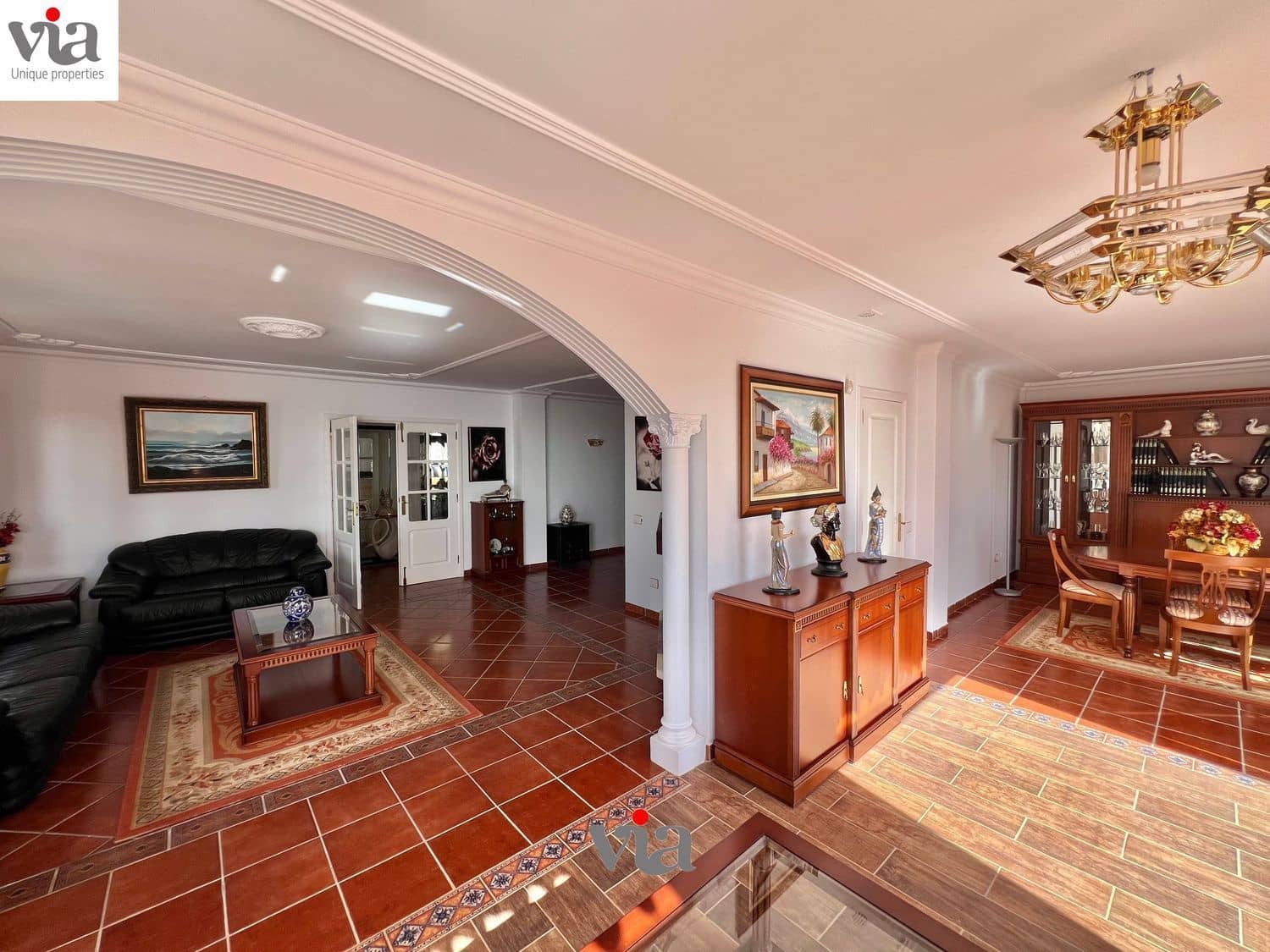 Chalet de 6 habitaciones en Tabaiba en venta con piscina - 829.000 € (Ref: 9482381)