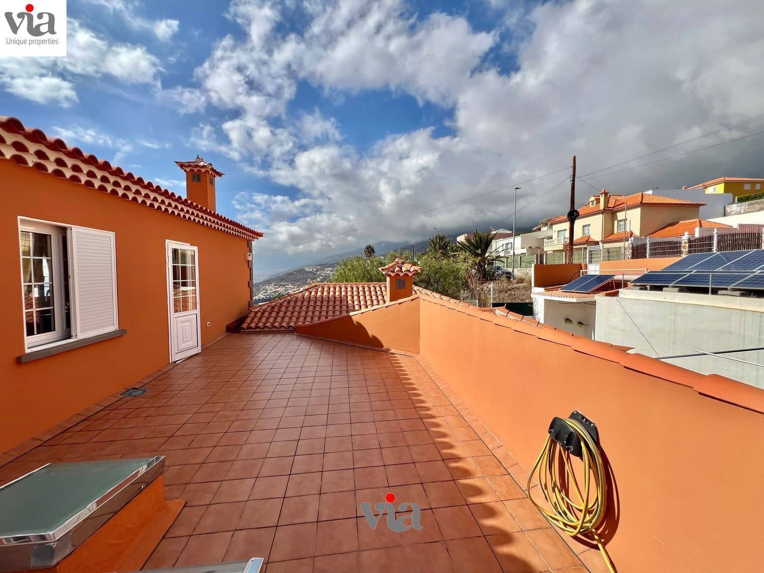 Chalet de 6 habitaciones en Tabaiba en venta con piscina - 829.000 € (Ref: 9482381)