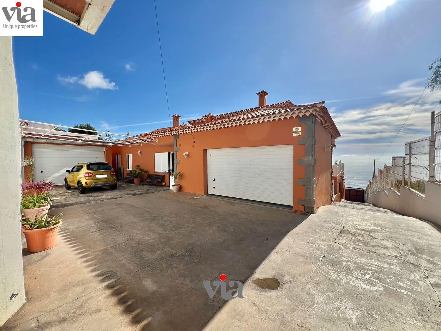 Chalet de 6 habitaciones en Tabaiba en venta con piscina - 829.000 € (Ref: 9482381)