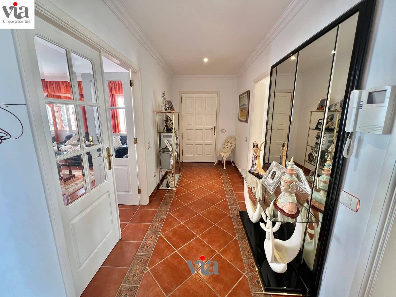 Chalet de 6 habitaciones en Tabaiba en venta con piscina - 829.000 € (Ref: 9482381)