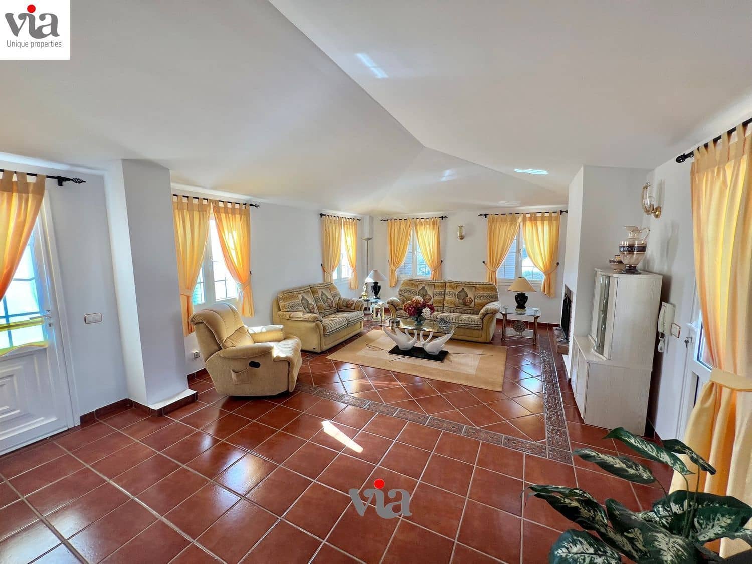 Chalet de 6 habitaciones en Tabaiba en venta con piscina - 829.000 € (Ref: 9482381)