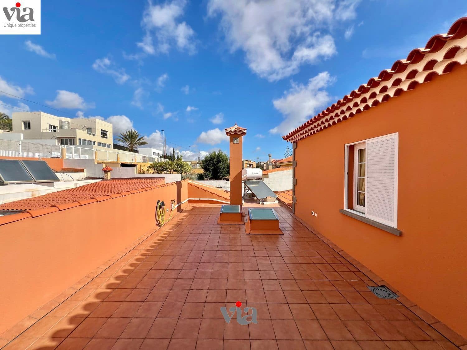 Chalet de 6 habitaciones en Tabaiba en venta con piscina - 829.000 € (Ref: 9482381)