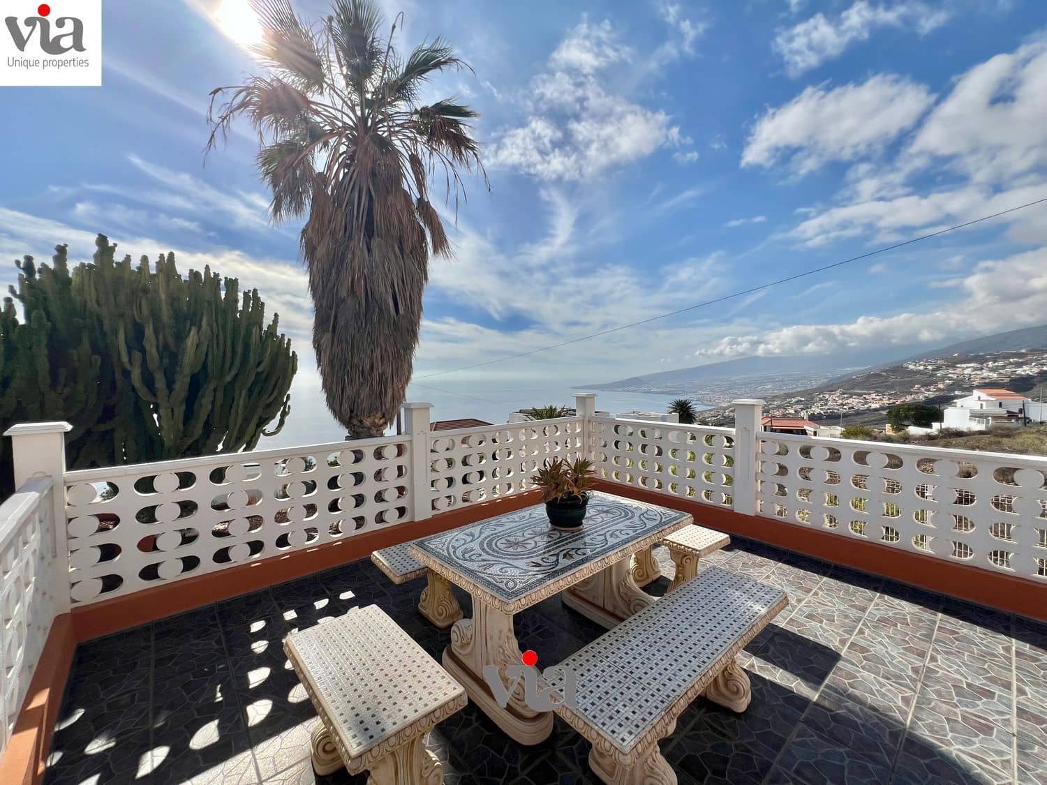 Chalet de 6 habitaciones en Tabaiba en venta con piscina - 829.000 € (Ref: 9482381)