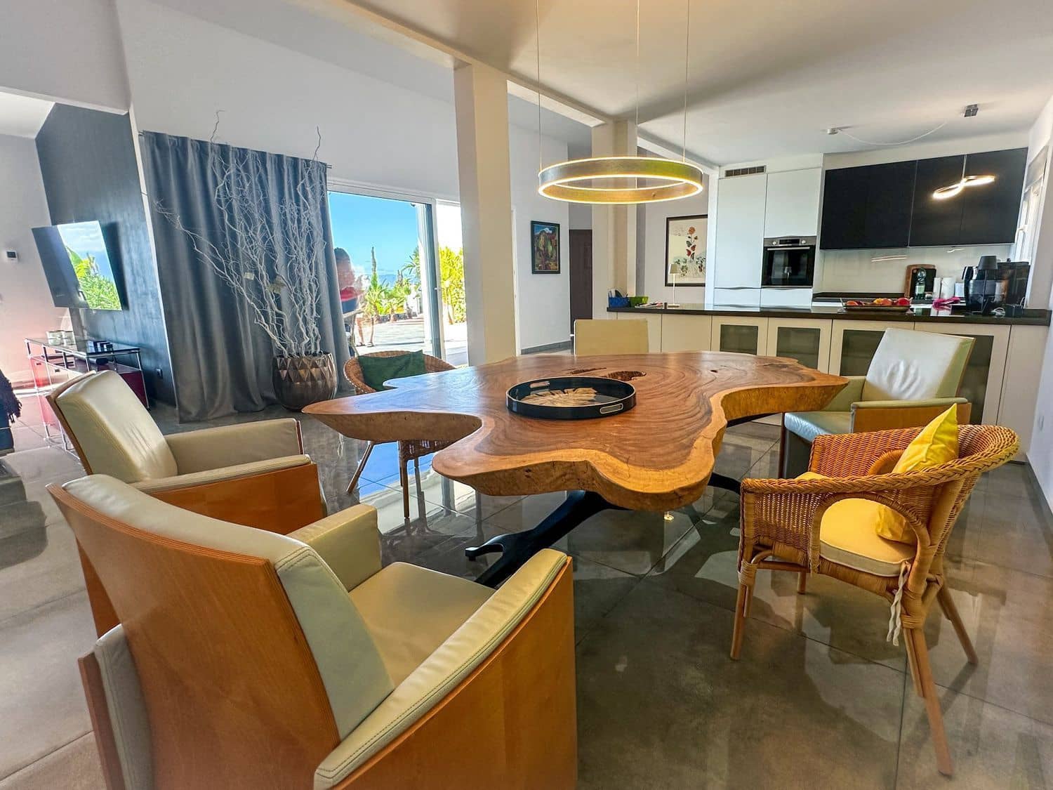 3 makuuhuone Huvila myytävänä paikassa Guia de Isora mukana uima-altaan - 1 320 000 € (Ref: 9482382)