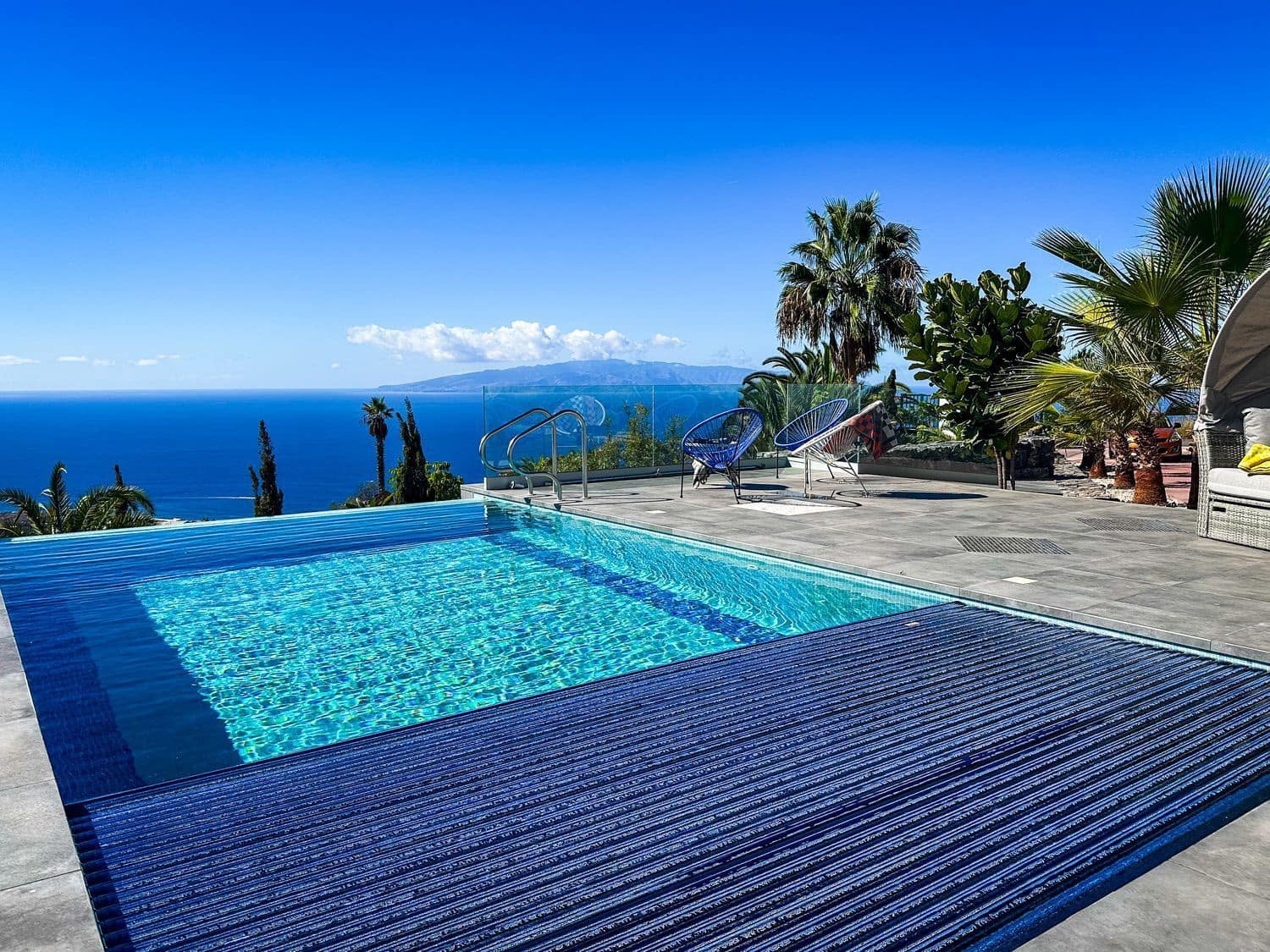 3 makuuhuone Huvila myytävänä paikassa Guia de Isora mukana uima-altaan - 1 320 000 € (Ref: 9482382)