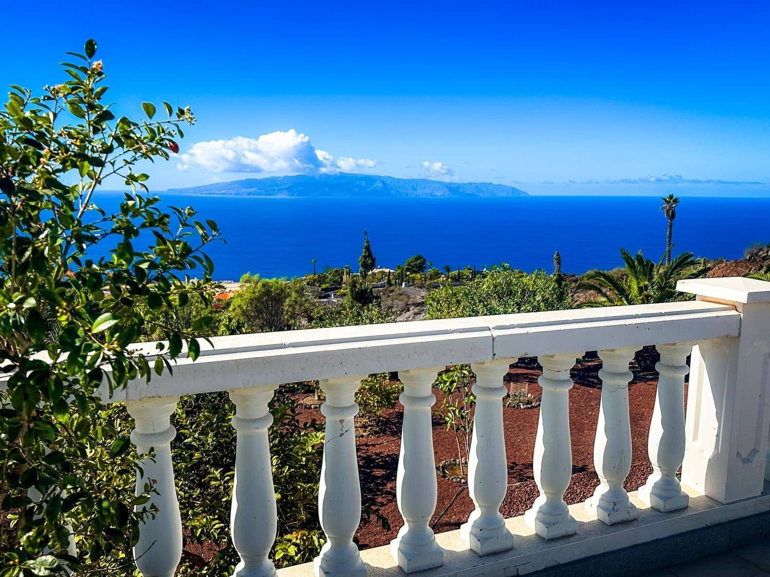 3 makuuhuone Huvila myytävänä paikassa Guia de Isora mukana uima-altaan - 1 320 000 € (Ref: 9482382)