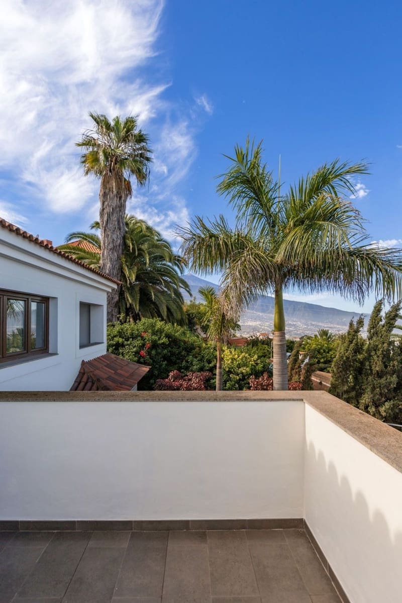 6 quarto Moradia para venda em Santa Ursula com piscina - 999 000 € (Ref: 9482385)