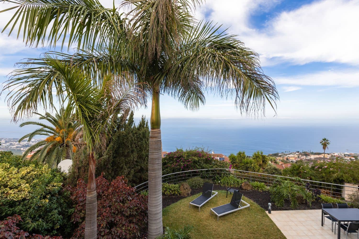 6 quarto Moradia para venda em Santa Ursula com piscina - 999 000 € (Ref: 9482385)