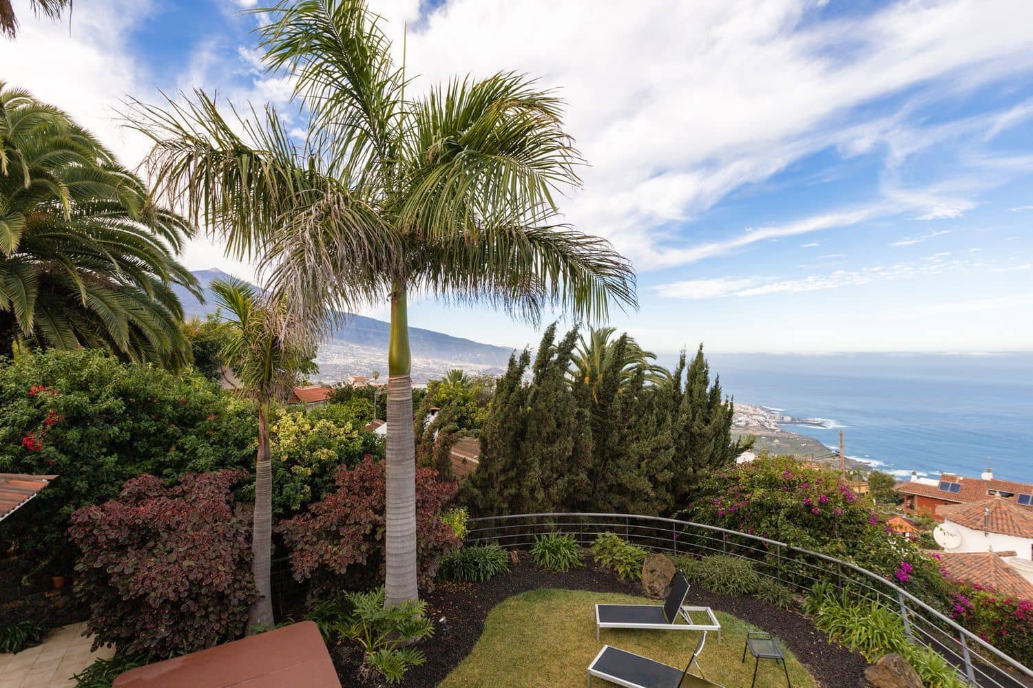 6 quarto Moradia para venda em Santa Ursula com piscina - 999 000 € (Ref: 9482385)