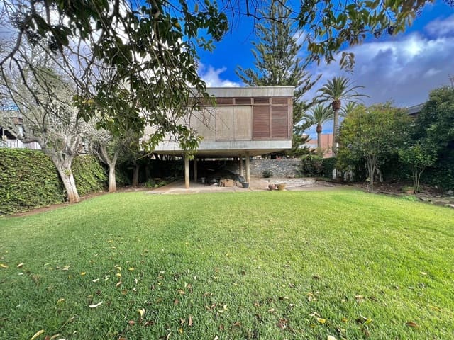 4 bedroom Villa for sale in San Cristóbal de La Laguna - € 780,000 (Ref: 9482386)