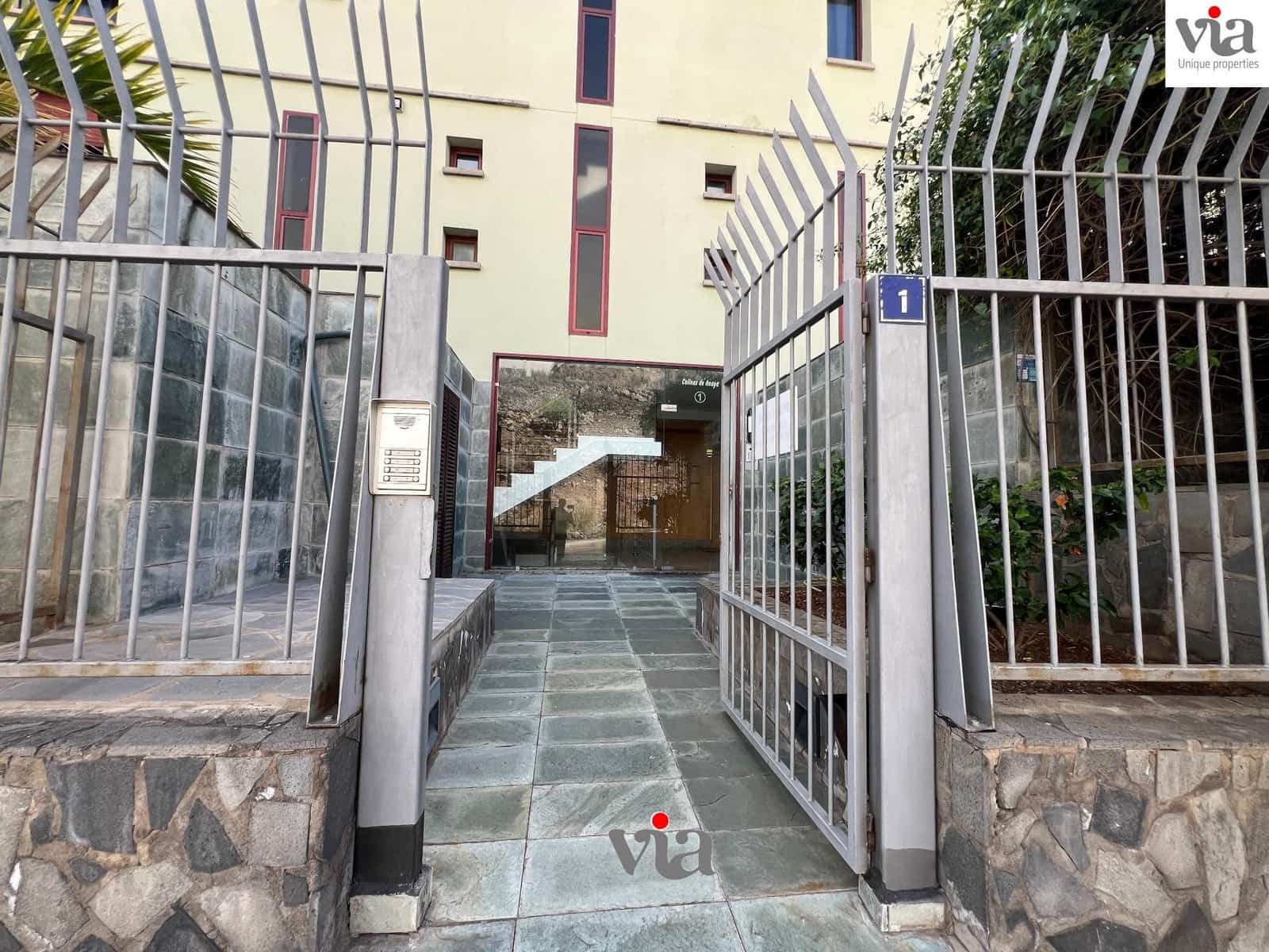 4 slaapkamer Appartement te koop in Santa Cruz de Tenerife met zwembad garage - € 850.000 (Ref: 9541585)