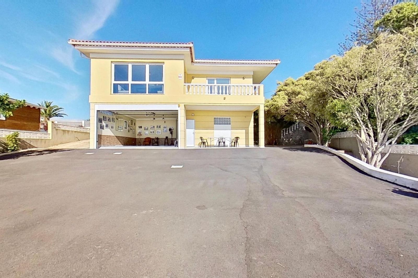 3 bedroom Villa for sale in Tacoronte with garage - € 980,000 (Ref: 9605160)