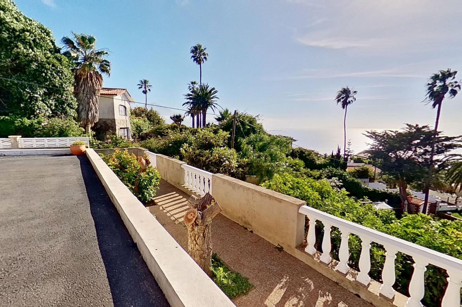 3 bedroom Villa for sale in Tacoronte with garage - € 980,000 (Ref: 9605160)