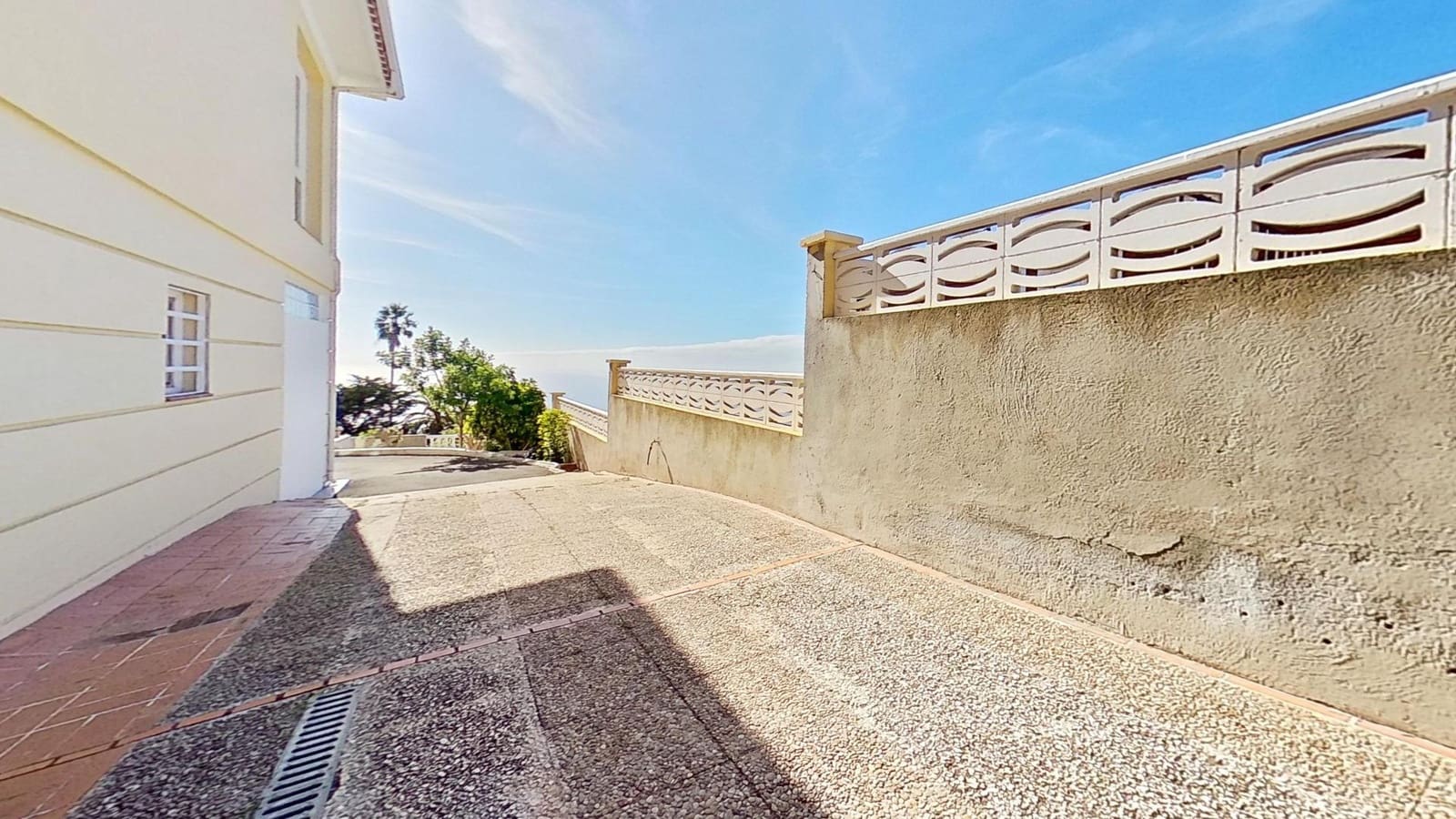 3 bedroom Villa for sale in Tacoronte with garage - € 980,000 (Ref: 9605160)