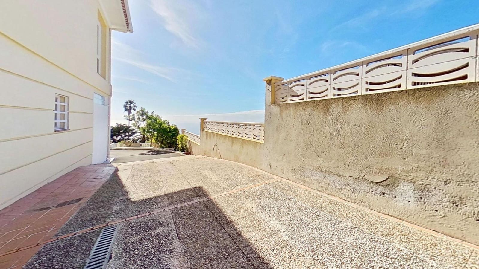 3 bedroom Villa for sale in Tacoronte with garage - € 980,000 (Ref: 9605160)