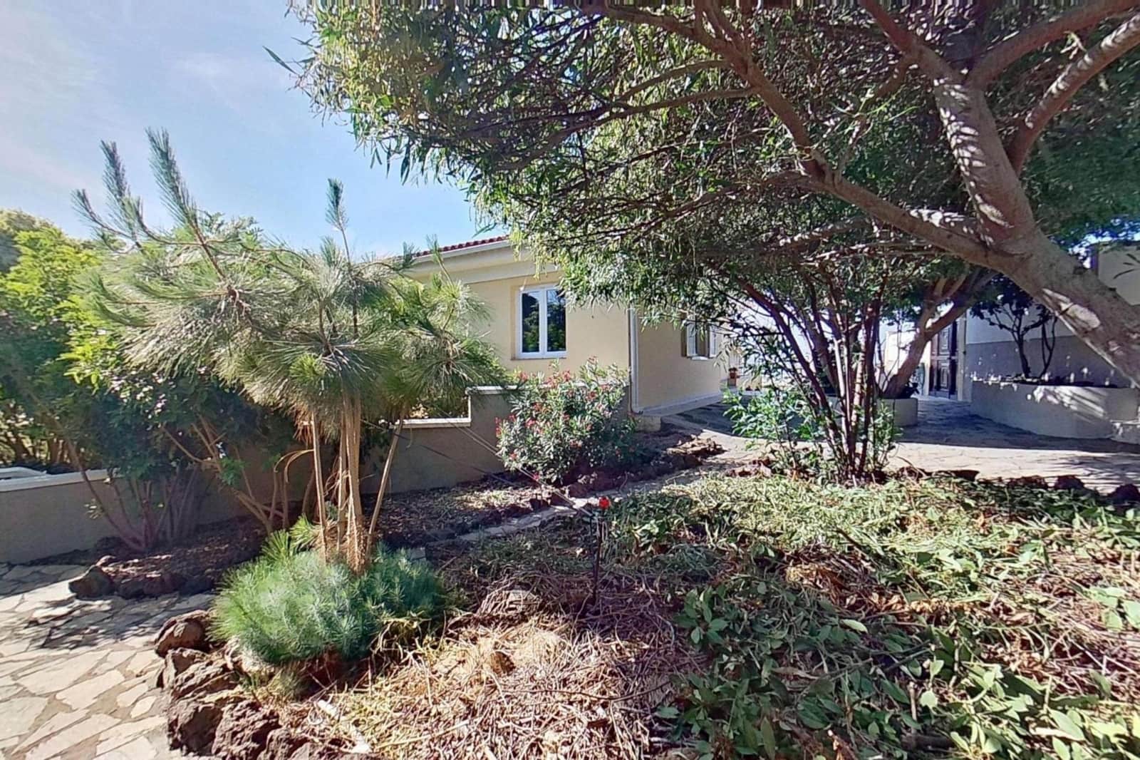 3 bedroom Villa for sale in Tacoronte with garage - € 980,000 (Ref: 9605160)