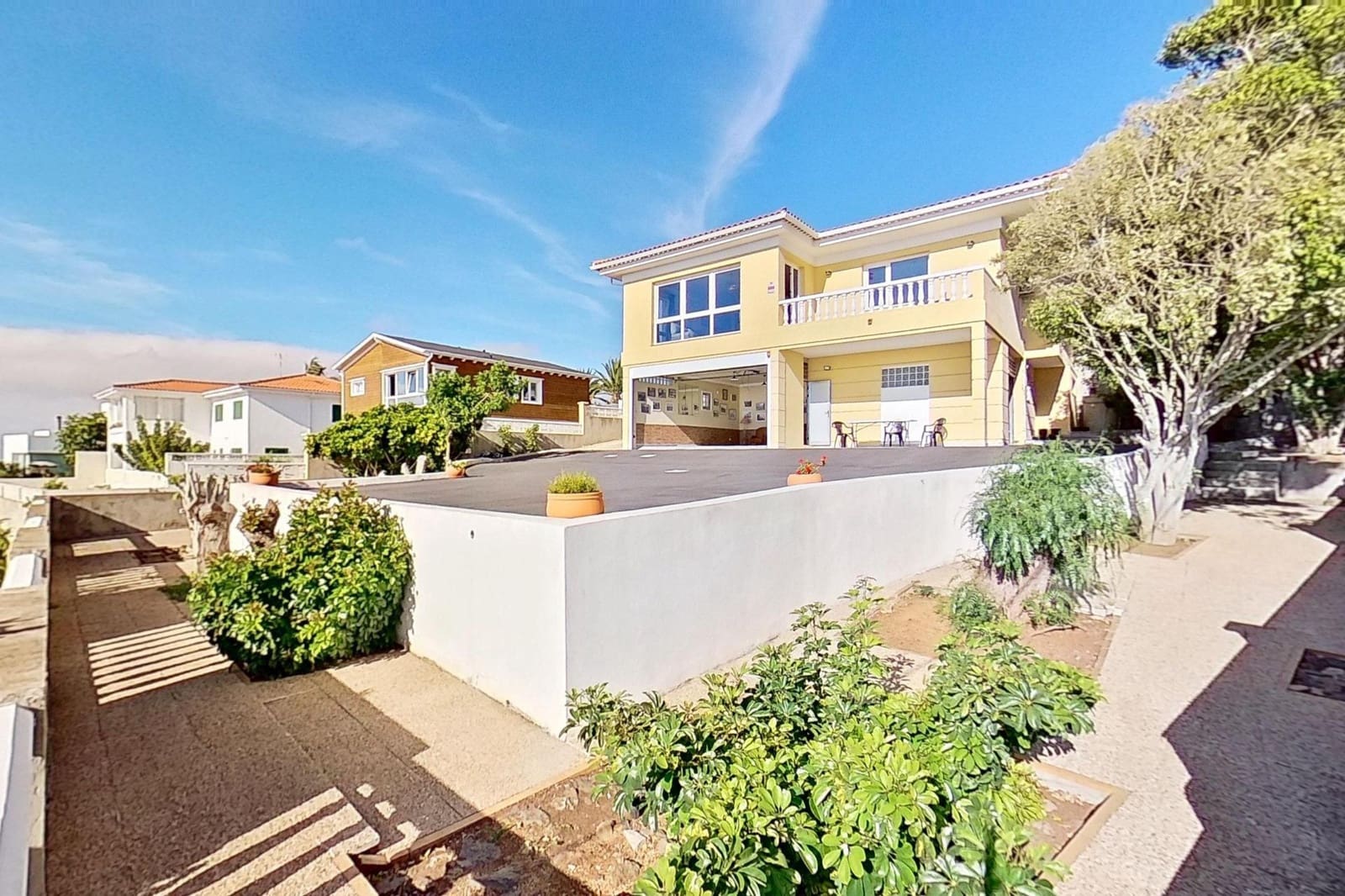 3 bedroom Villa for sale in Tacoronte with garage - € 980,000 (Ref: 9605160)
