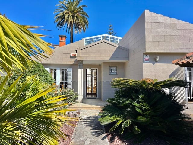 5 soveværelse Villa til salg i San Cristóbal de La Laguna med garage - € 949.000 (Ref: 9637761)