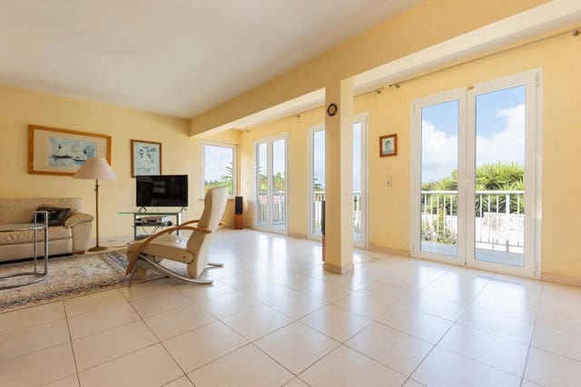 6 Zimmer Villa zu verkaufen in La Orotava mit Pool Garage - 750.000 € (Ref: 9778301)