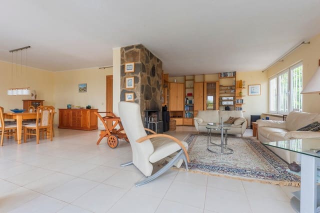 6 Zimmer Villa zu verkaufen in La Orotava mit Pool Garage - 750.000 € (Ref: 9778301)